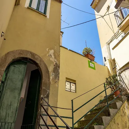 Apartamento Apartment In Sorrento Near Piazza Tasso *